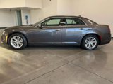 Used 2016 Chrysler 300 C image 2