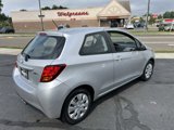 Used 2015 Toyota Yaris L image 5