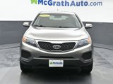 Used 2013 Kia Sorento LX w/ Third Row Pkg image 3