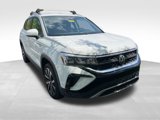 Used 2022 Volkswagen Taos SE image 3