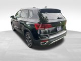 Used 2022 Volkswagen Taos SE image 4