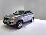Used 2011 Kia Sorento LX w/ Convenience Pkg image 2