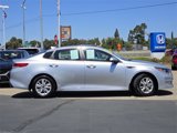 Used 2018 Kia Optima LX w/ Convenience Package image 3