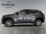Used 2022 Jeep Compass Latitude image 2
