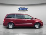 Used 2016 Chrysler Town & Country Touring w/ Driver Convenience Group image 2
