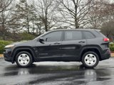 Used 2016 Jeep Cherokee Sport image 3