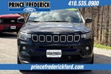 Used 2024 Jeep Compass Latitude image 2
