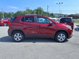 Used 2022 Chevrolet Trax LT w/ LT Convenience Package image 3