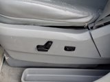 Used 2014 Volkswagen Routan SE image 4