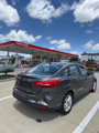 Used 2017 Ford Focus SE image 4