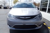 Used 2018 Chrysler Pacifica Touring-L image 3