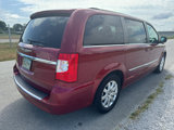 Used 2016 Chrysler Town & Country Touring image 3