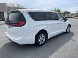 Certified 2023 Chrysler Pacifica Touring-L image 5