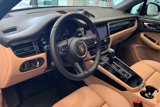 Certified 2024 Porsche Macan image 3