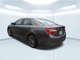 Used 2014 Toyota Camry L image 5