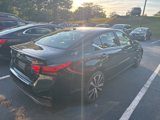 Used 2022 Nissan Altima 2.5 SR w/ Midnight Edition Package image 2