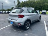 Used 2024 Hyundai Venue SEL image 5