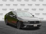 Used 2023 Honda Accord Touring image 2