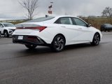 New 2025 Hyundai Elantra SEL image 5