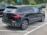 Certified 2022 Volkswagen Taos SE w/ Panoramic Sunroof Package image 2