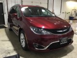 Used 2018 Chrysler Pacifica Touring-L Plus w/ Tire & Wheel Group image 6