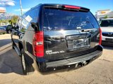 Used 2011 GMC Yukon XL SLT image 3