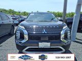 Used 2022 Mitsubishi Outlander SE image 2