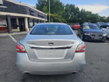 Used 2015 Nissan Altima 2.5 SV image 2