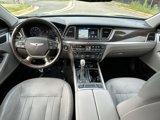 Used 2015 Hyundai Genesis 3.8 image 2