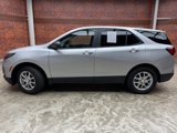 Used 2022 Chevrolet Equinox LS w/ LS Convenience Package image 2