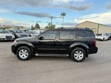 Used 2008 Nissan Pathfinder SE w/ Leather Pkg image 2