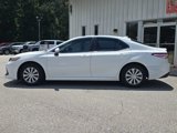 Used 2019 Toyota Camry LE image 2