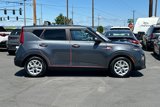 Used 2022 Kia Soul LX w/ Technology Package image 3