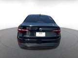 Used 2022 Volkswagen Jetta SE image 5