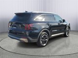 Used 2025 Kia Sorento S w/ Panoramic Sunroof Package image 2
