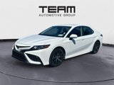 Used 2022 Toyota Camry SE image 3