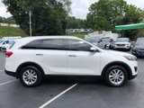 Used 2017 Kia Sorento LX image 6