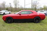 Used 2013 Dodge Challenger SXT image 2