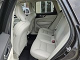 Certified 2022 Volvo XC60 B5 Momentum image 5