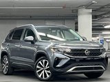 Certified 2022 Volkswagen Taos SE image 2