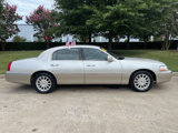 Used 2006 Lincoln Town Car Signature image 2