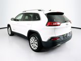 Used 2017 Jeep Cherokee Limited image 5