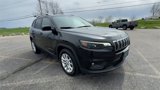 Used 2019 Jeep Cherokee Latitude w/ Cold Weather Group image 2