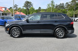 Used 2019 Volkswagen Tiguan SE w/ Panoramic Sunroof Package image 2