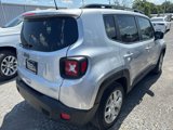 Used 2018 Jeep Renegade Latitude image 4