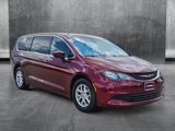 Used 2017 Chrysler Pacifica Touring image 3