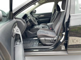 Used 2016 Nissan Rogue S image 2