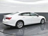 Used 2023 Chevrolet Malibu LT image 3