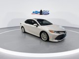Used 2018 Toyota Camry XLE image 2