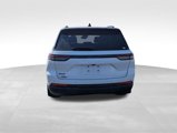 Used 2023 Jeep Grand Cherokee Altitude image 5